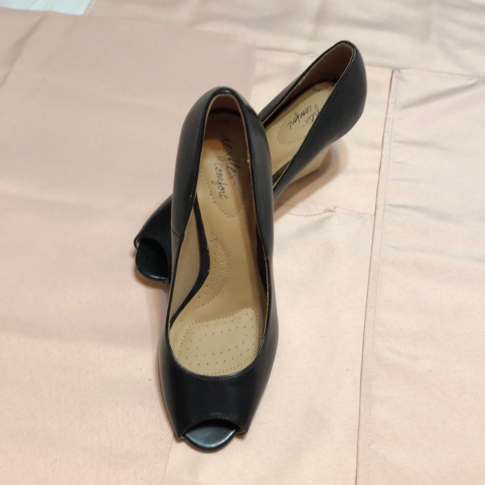 Ladies shoes